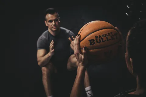 Trening w parze z piłką lekarską Basket Bullet